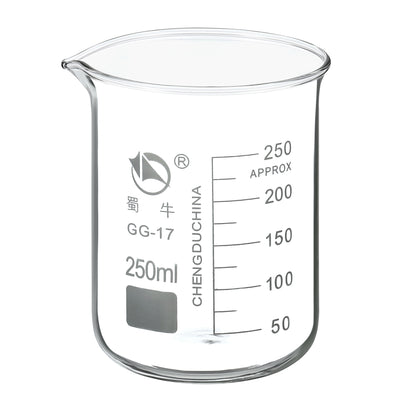 Harfington 250ml Low Form Glass Beaker, 3.3 Borosilicate Glass Graduated Printed Scale Measuring Cups with Spout for Kitchen Lab Liquids