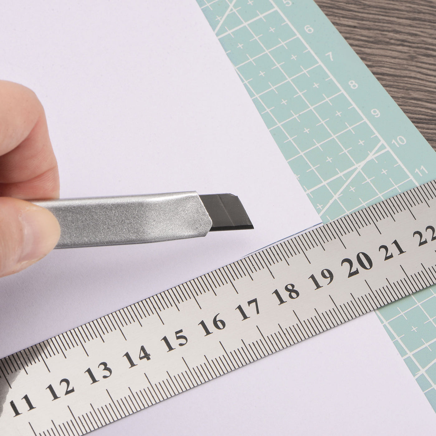 Harfington Cutting Mat & Metal Ruler Set A4 Green Mat 20CM 0.7mm Thick Ruler